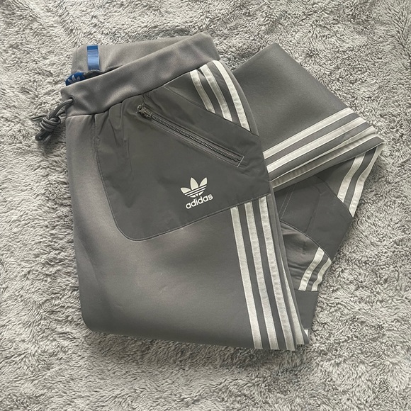 Fleece Adidas Sweatpants ((Reflective)) - Picture 2 of 6